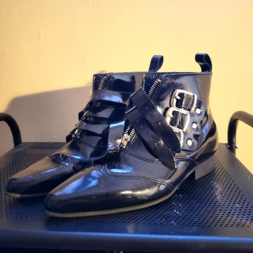 Underground ankle boots